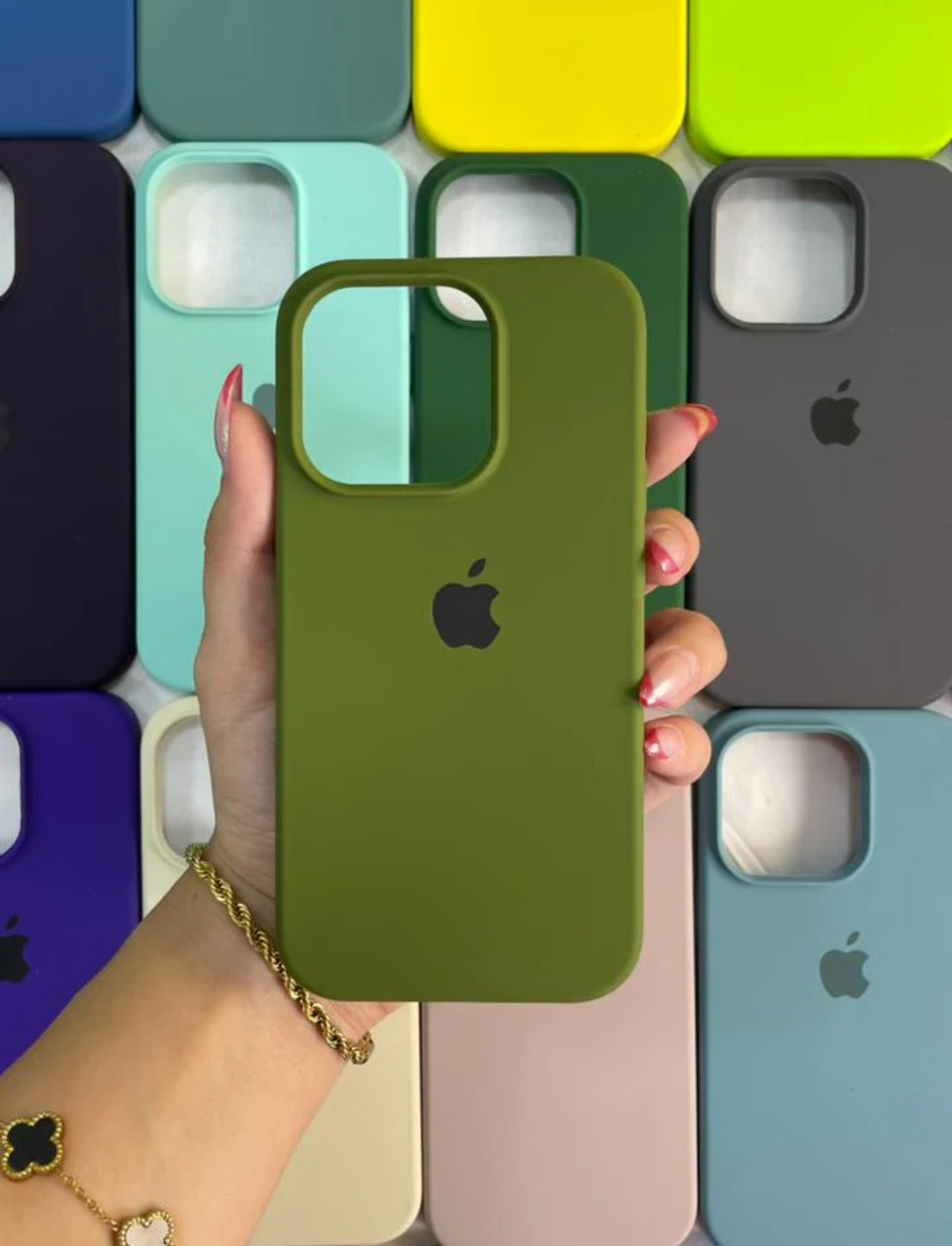 Mehndi Green (Light Green) 🍋🟩Silicon Case With Soft Padding