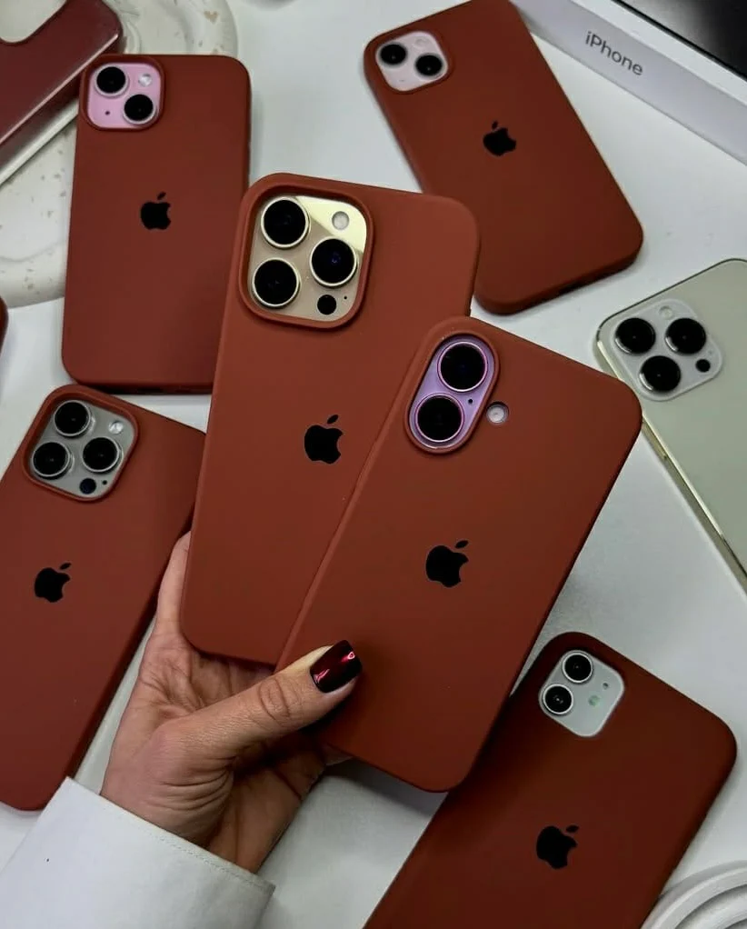 Brown 🤎 Silicon Case With Soft Padding