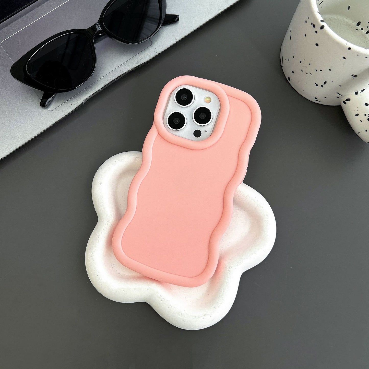 Wavy Smart Silicon Case For iPhone (FLAT 60% OFF)