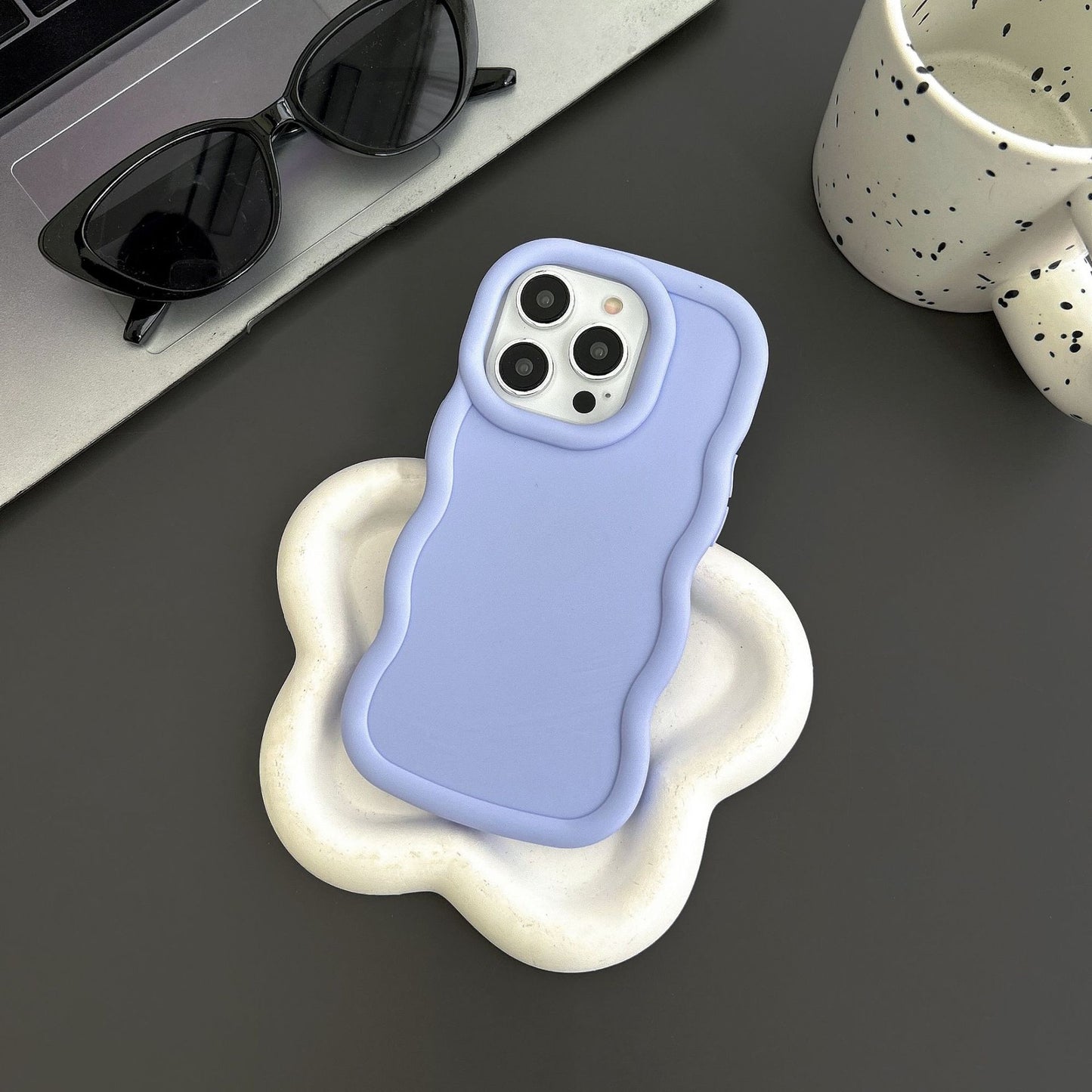 Wavy Smart Silicon Case For iPhone (FLAT 60% OFF)
