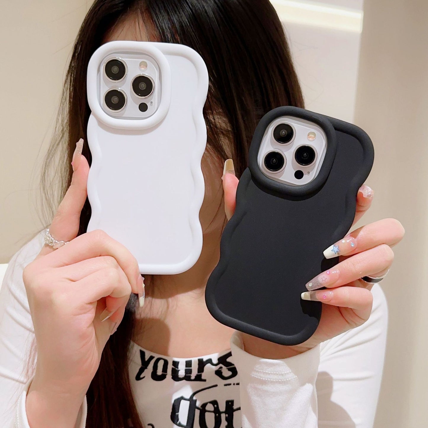 Wavy Smart Silicon Case For iPhone (FLAT 60% OFF)
