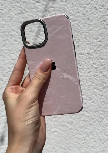 Silk Luxe Case with a Premium Textured Feel 💨