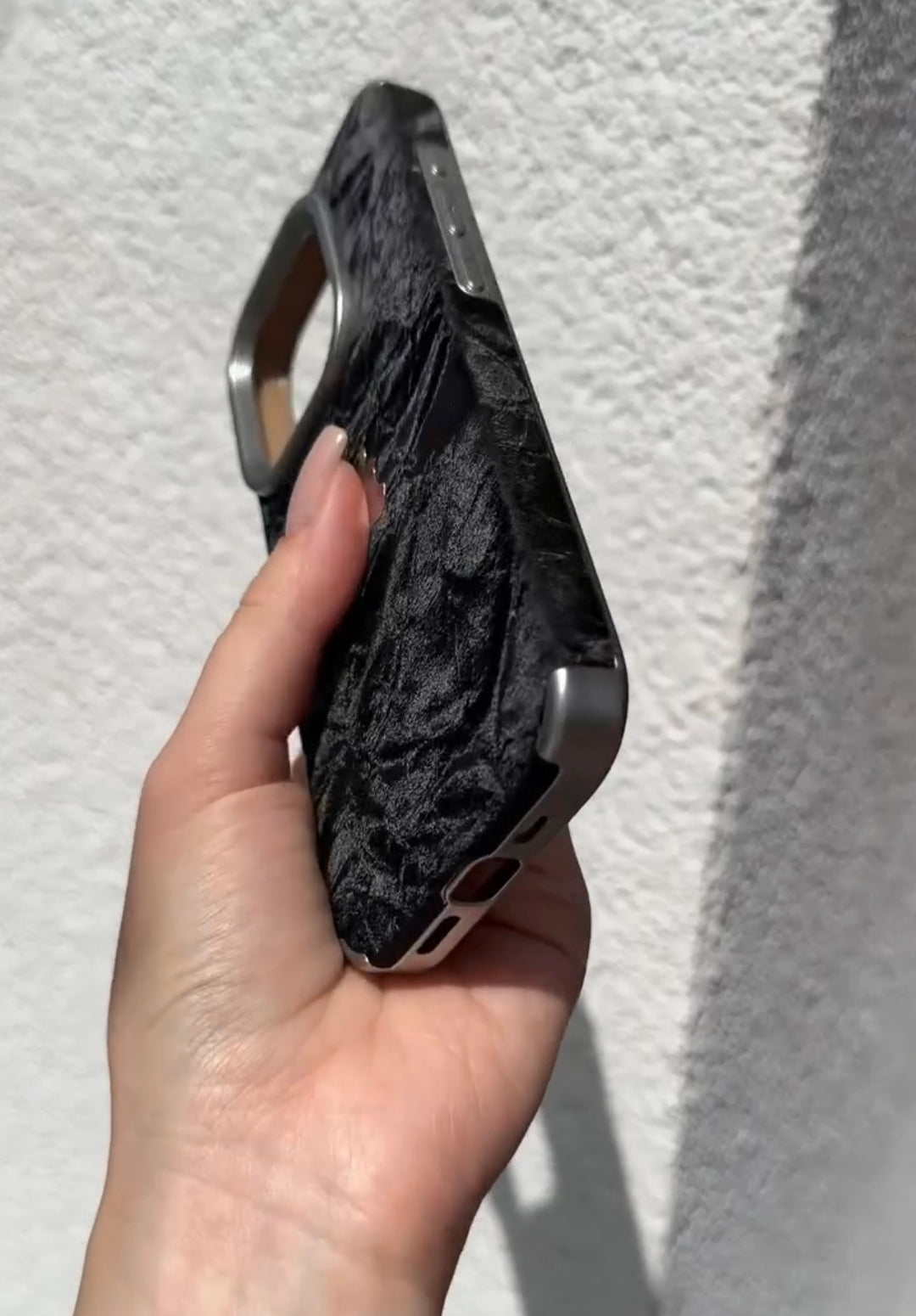 Silk Luxe Case with a Premium Textured Feel 💨